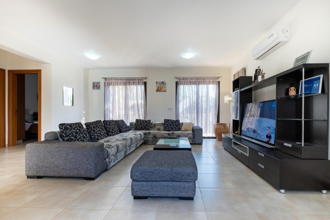 Villa Elena In Арґака Екстер'єр фото